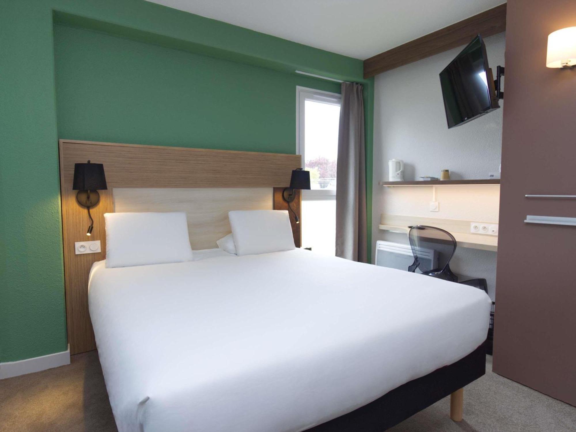 Greet Hotel Dijon Sud Longvic Exterior photo