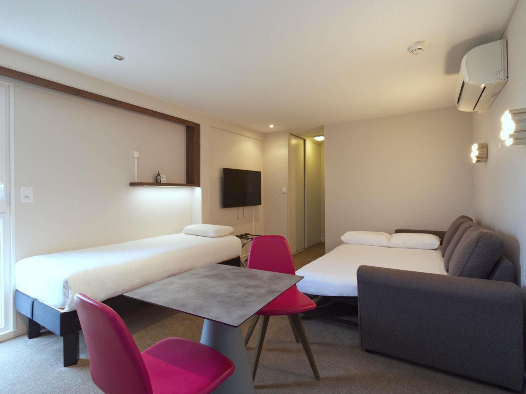 Greet Hotel Dijon Sud Longvic Exterior photo