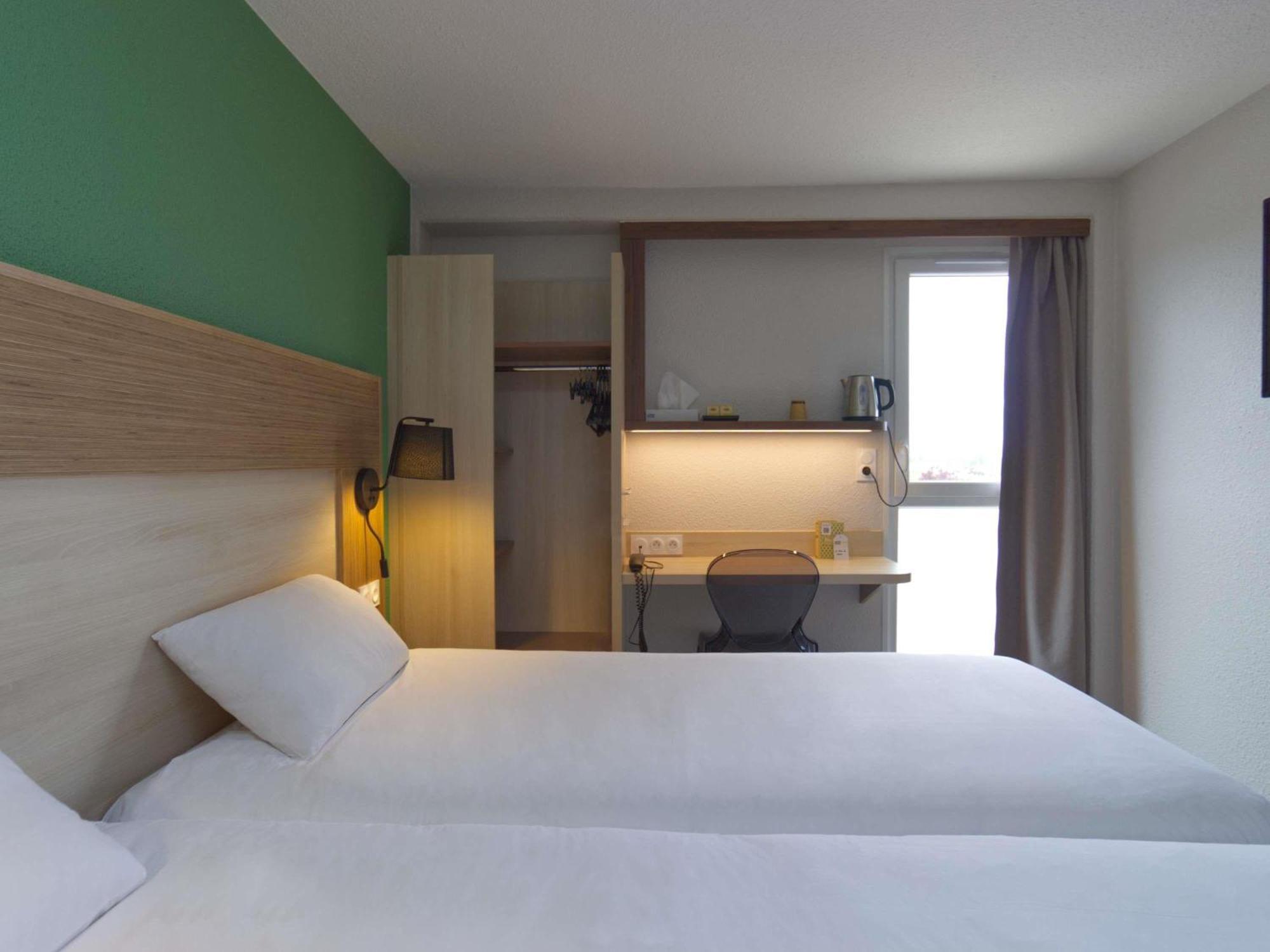 Greet Hotel Dijon Sud Longvic Exterior photo